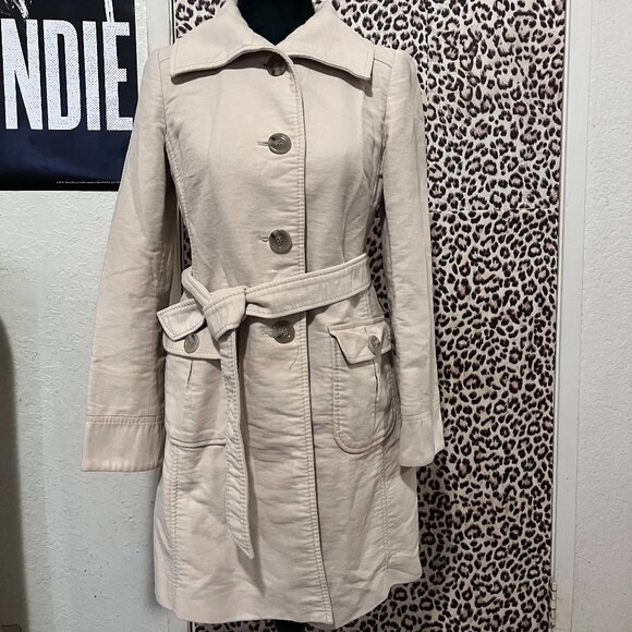 Cream Color Jacket - Picture 1 of 4